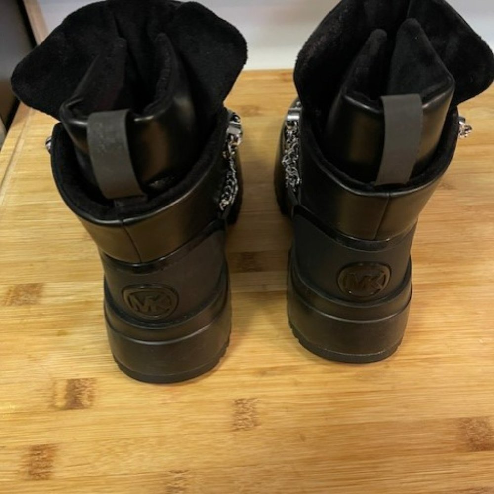 NWOT - Michael Kors Cassia leather Boot - SIZE 6 - Picture 12 of 16